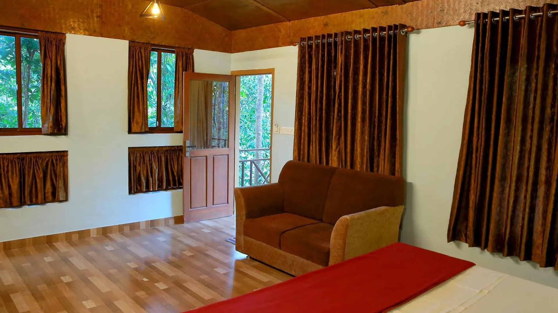 Snow Hills Resorts Теккади Отель